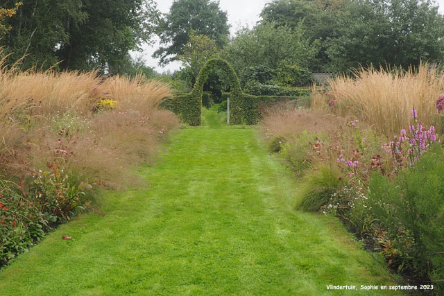 Vlindertuin: mixed-borders en septembre
