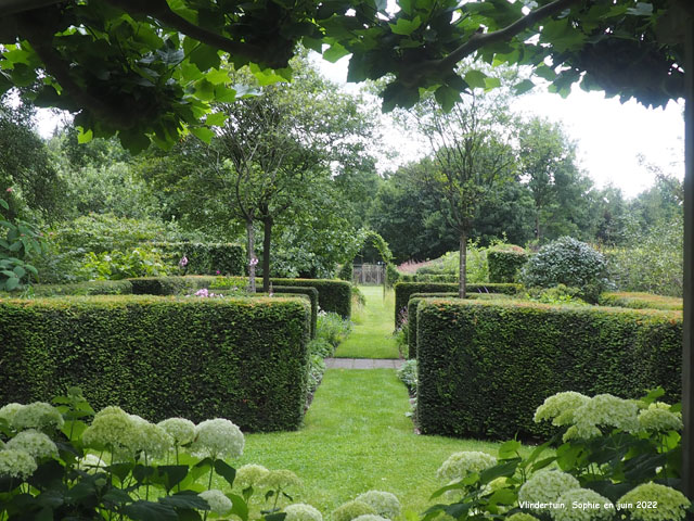 Cercle ombragé à Vlindertuin