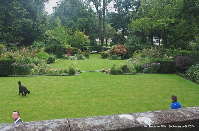 Un jardin en ville: la grande enfilade